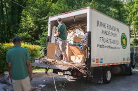 Best Yard Waste Removal  in Guntersville, AL